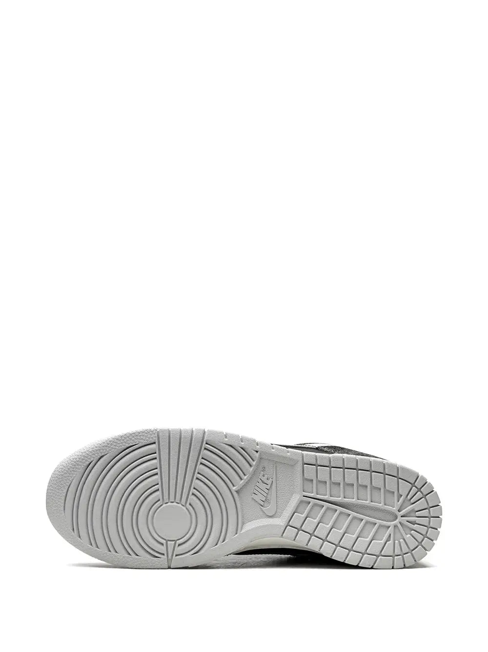 Nike Dunk Low Retro Animal Pack - Zebra Sneakers Grazuv Mart