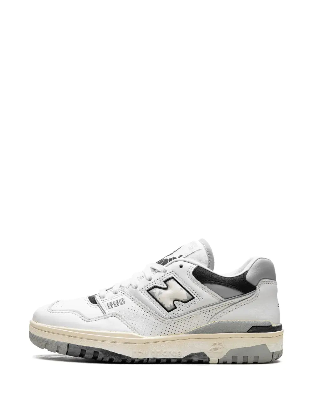 New Balance 550 Vintage White/Black Sneakers Grazuv Mart