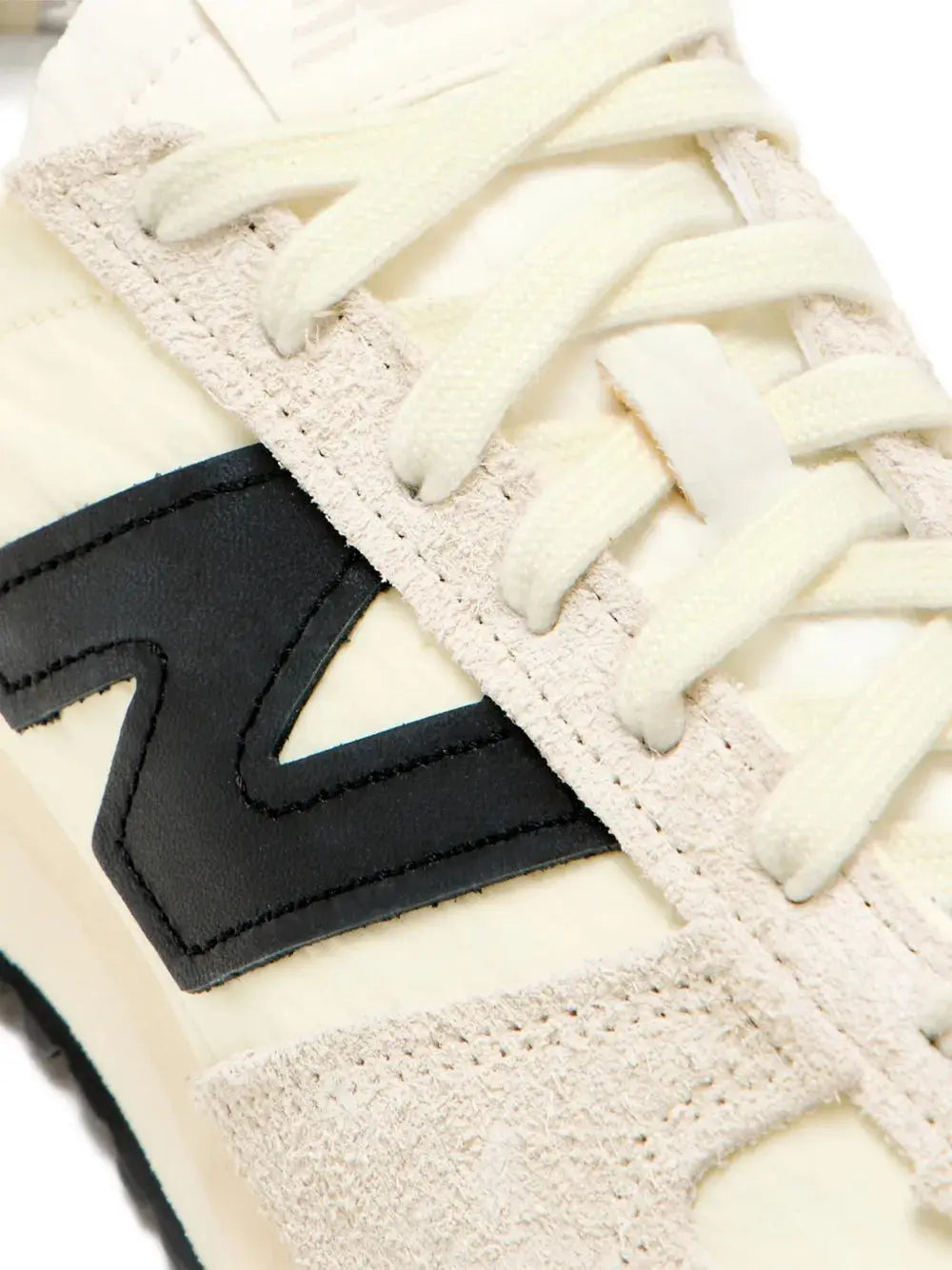 New Balance 471 Panelled Sneakers Grazuv Mart