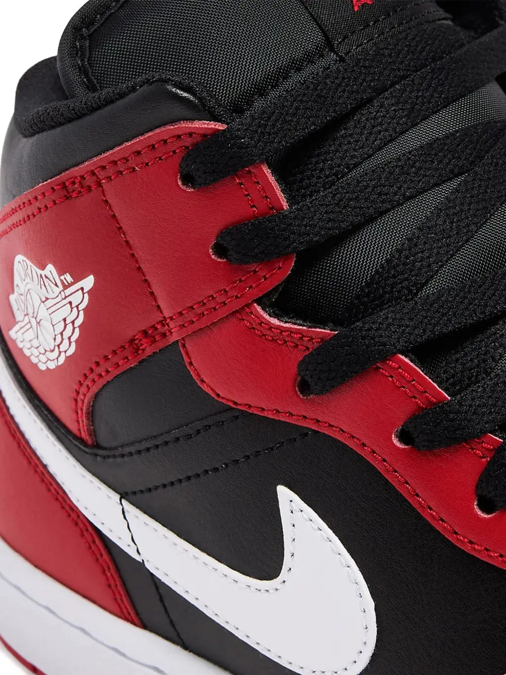 Nike Air Jordan 1 Retro High Sneakers Grazuv Mart