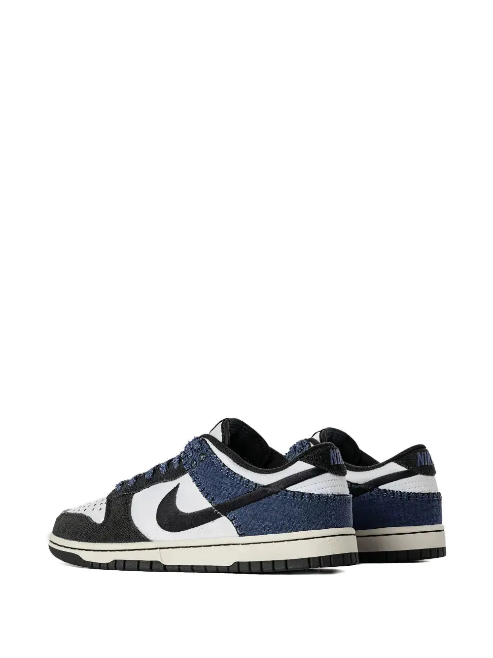 Nike Dunk Low Retro Se Lace-Up Sneakers Grazuv Mart
