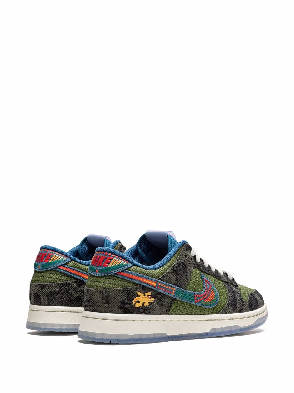 Nike Dunk Low Siempre Familia Sneakers Grazuv Mart