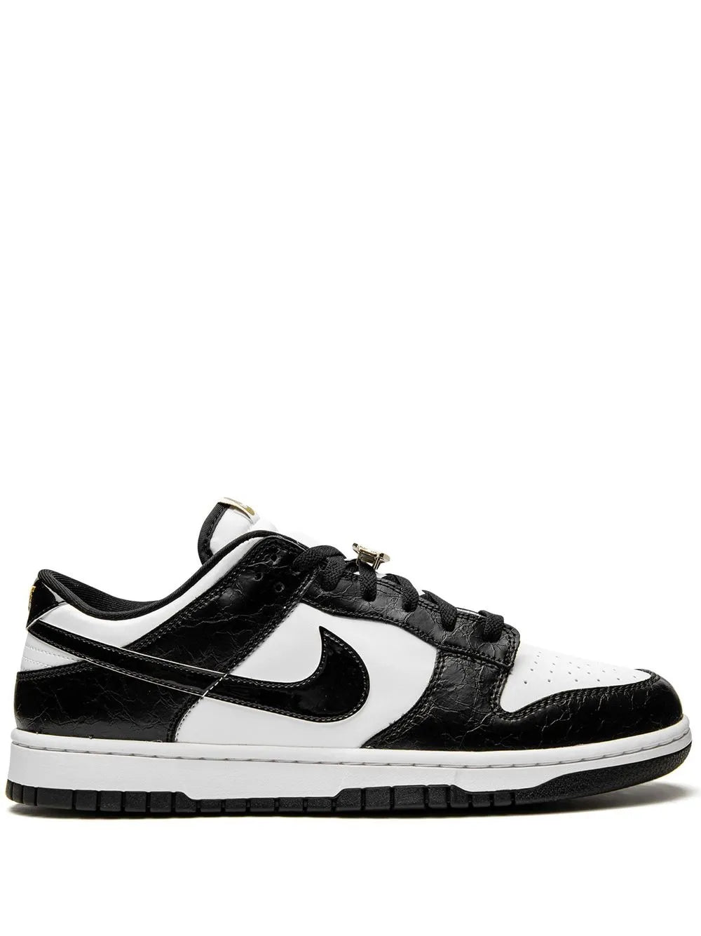 Nike Dunk Low World Cham - Black White Sneakers Grazuv Mart