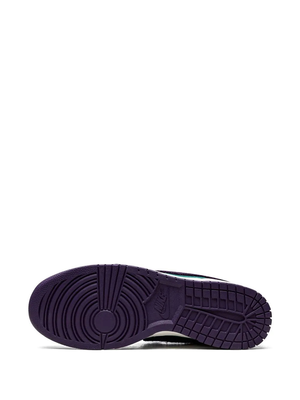 Nike Dunk Low Chenille Swoosh - Grand Purple Sneakers Grazuv Mart