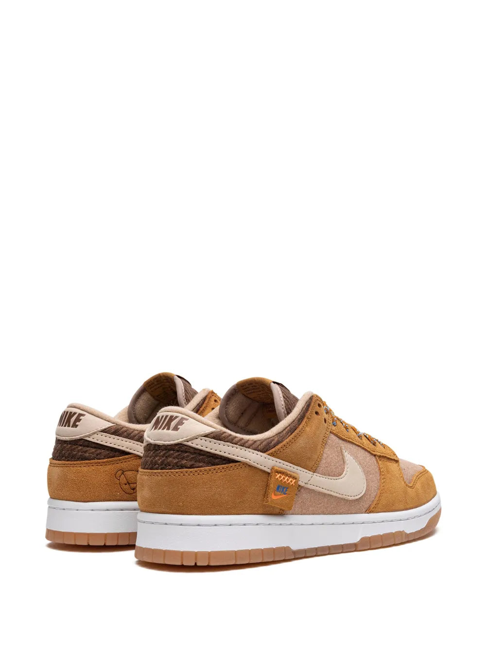 Nike Dunk Low Se Teddy Bear Praline Sneakers Grazuv Mart