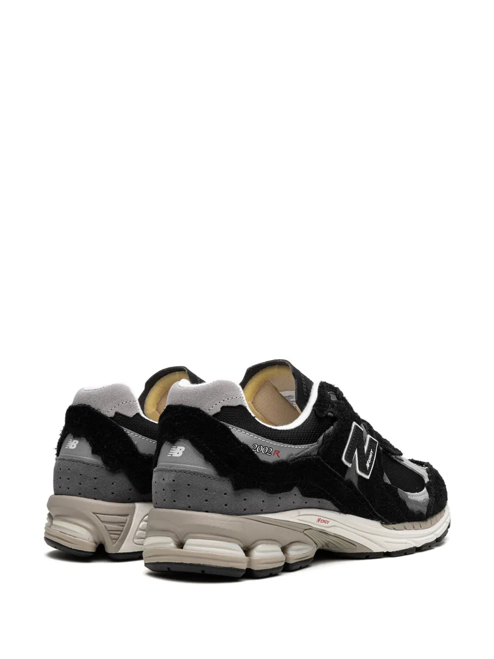 New Balance 2002R Protection Pack - Black/Grey Sneakers Grazuv Mart