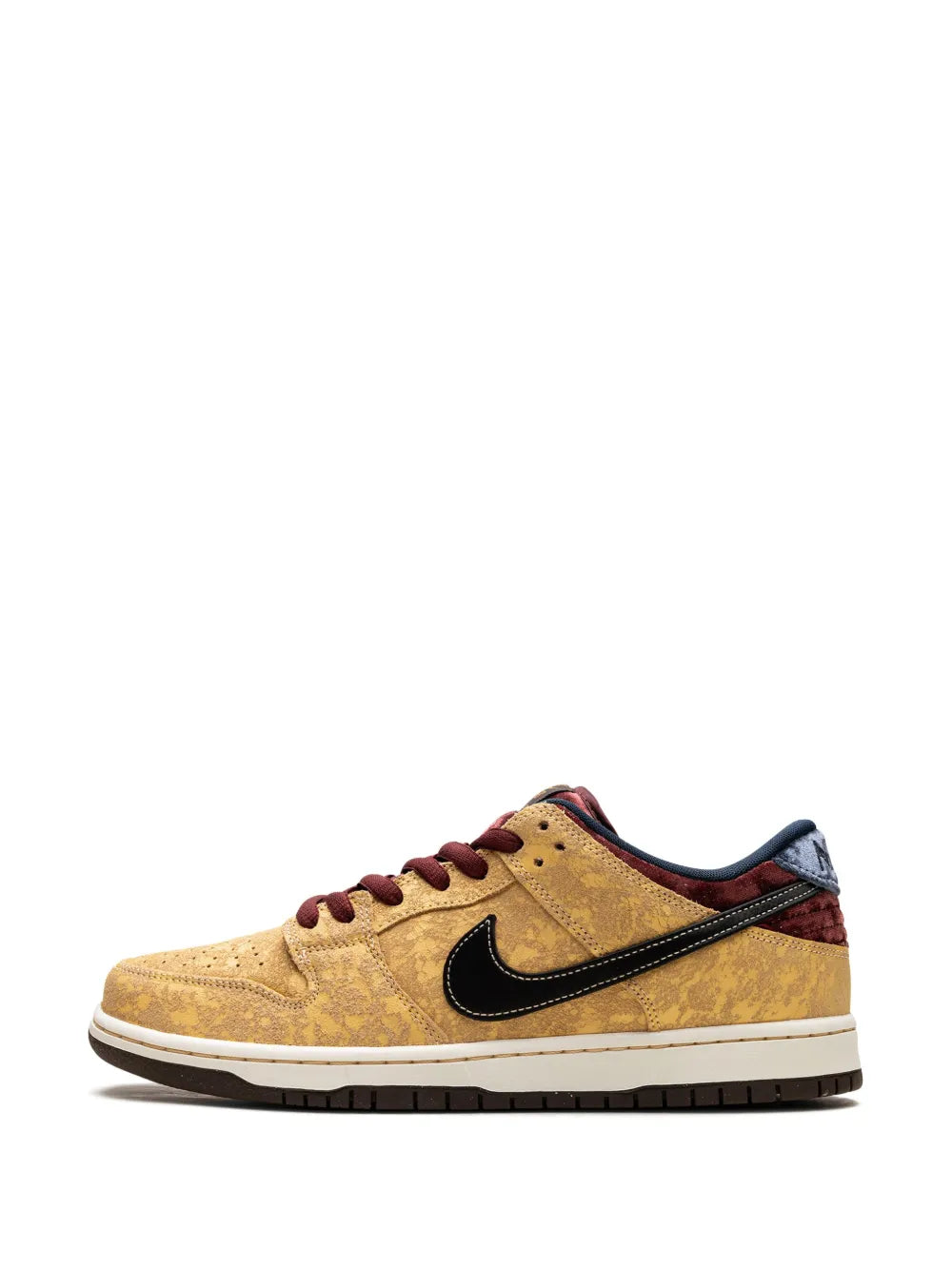 Nike Sb Dunk City Of Cinema Sneakers Grazuv Mart