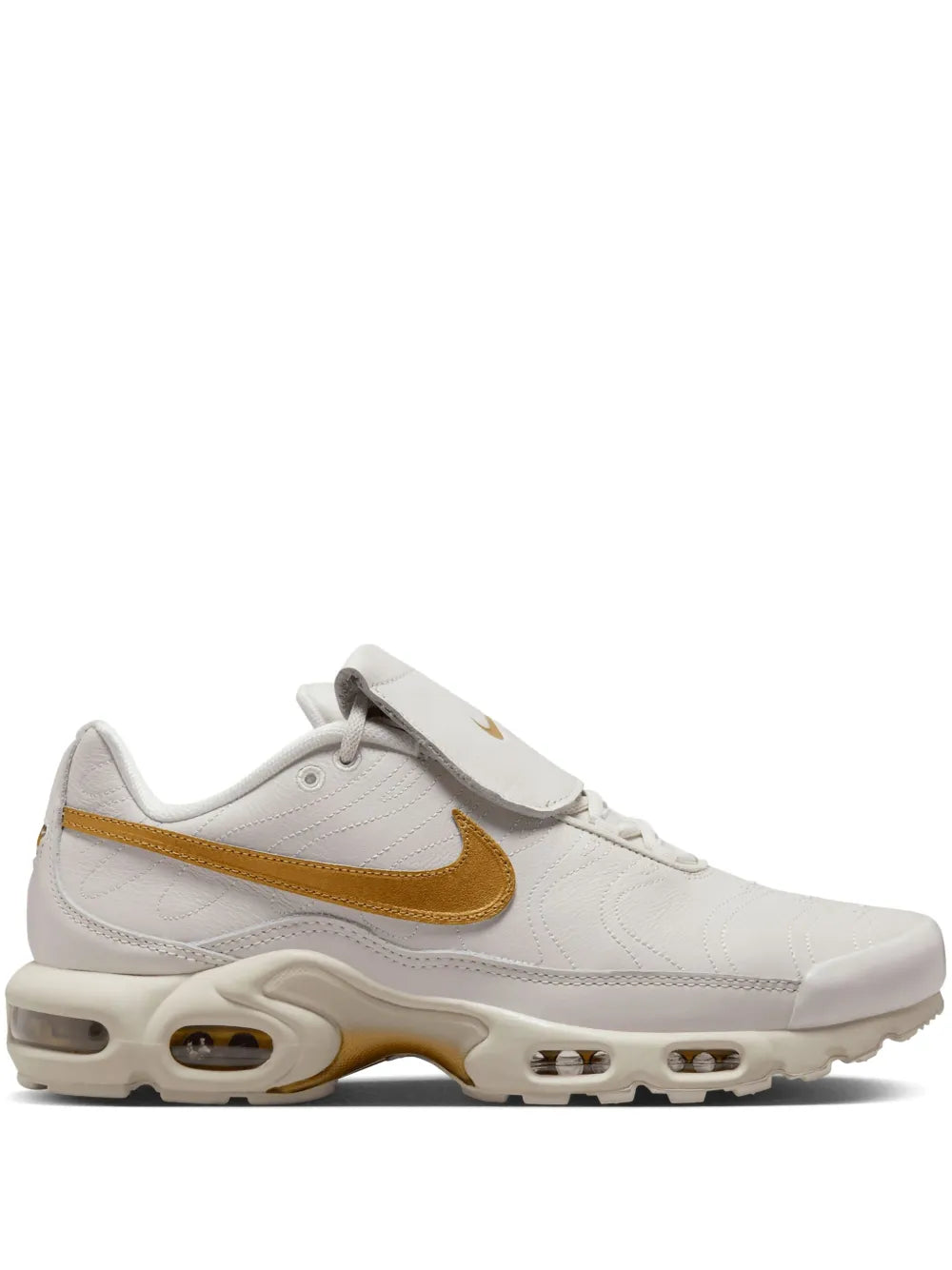 Nike Air Max Plus Tiempo Phantom/Metallic Gold Sneakers Grazuv Mart