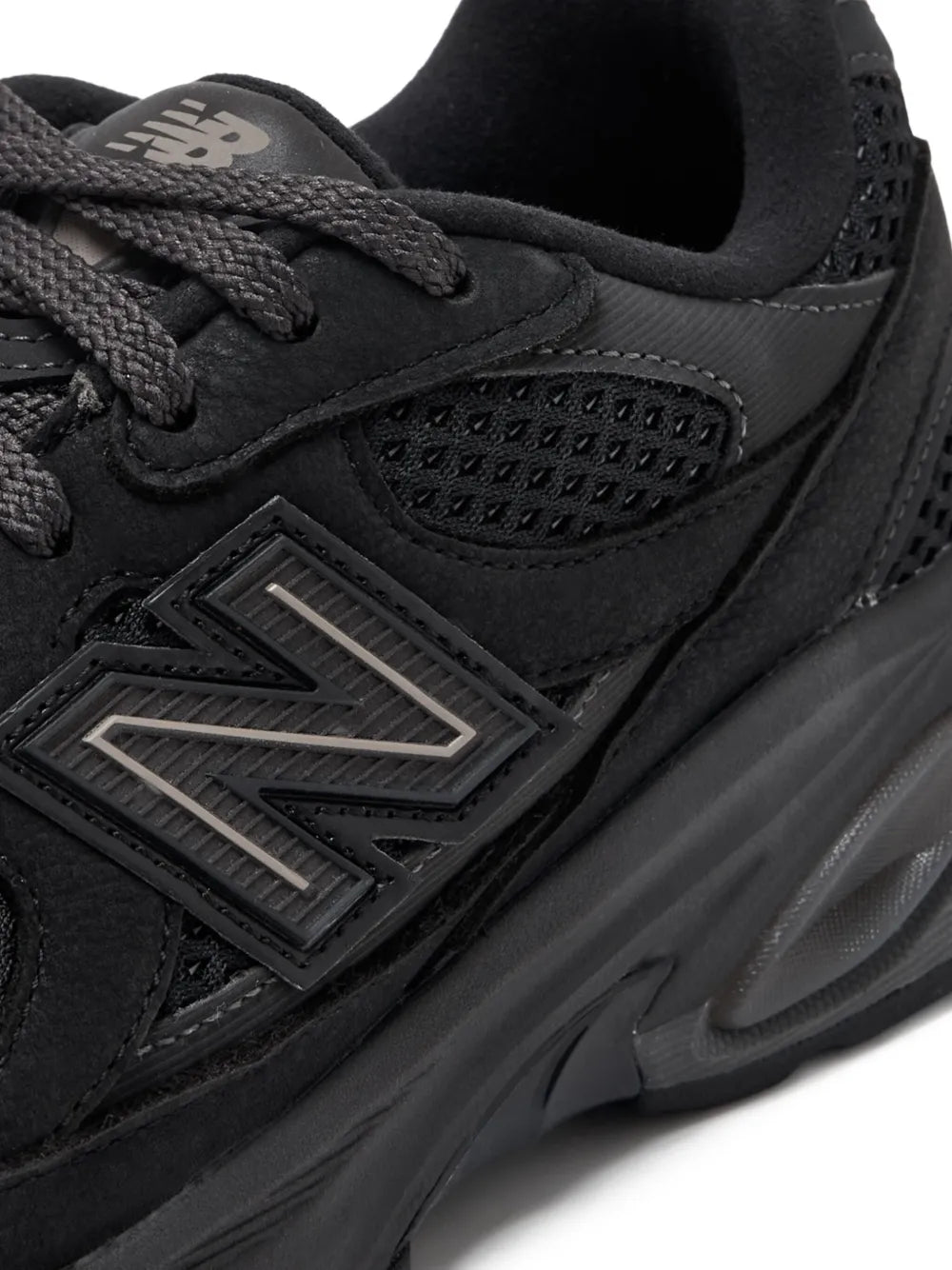 New Balance 2010 Mesh-Panelled Sneakers Grazuv Mart