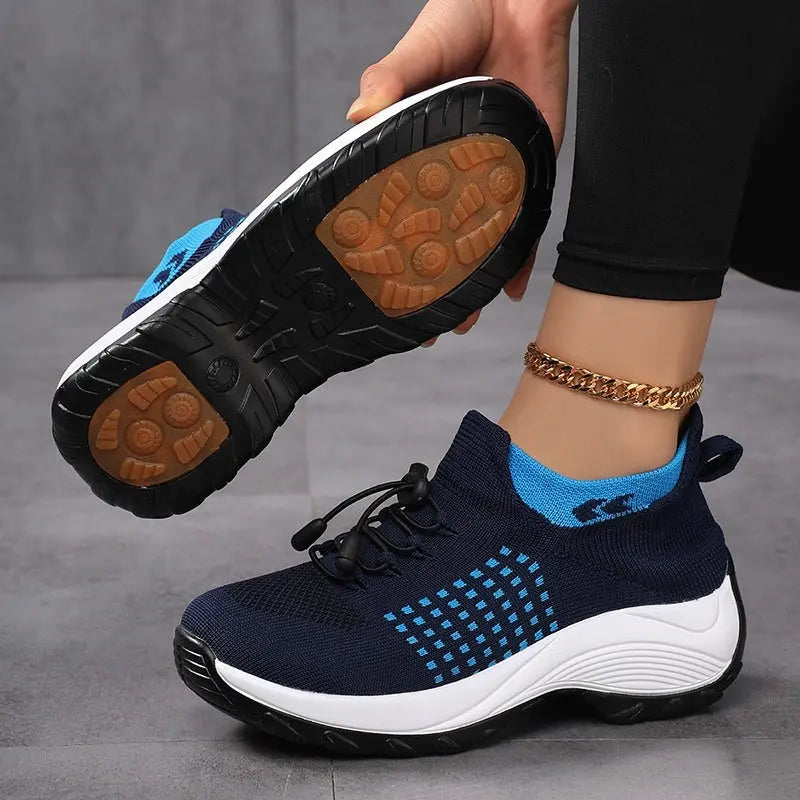 Casual Women's Flyknit Shoes With A Round Toe.